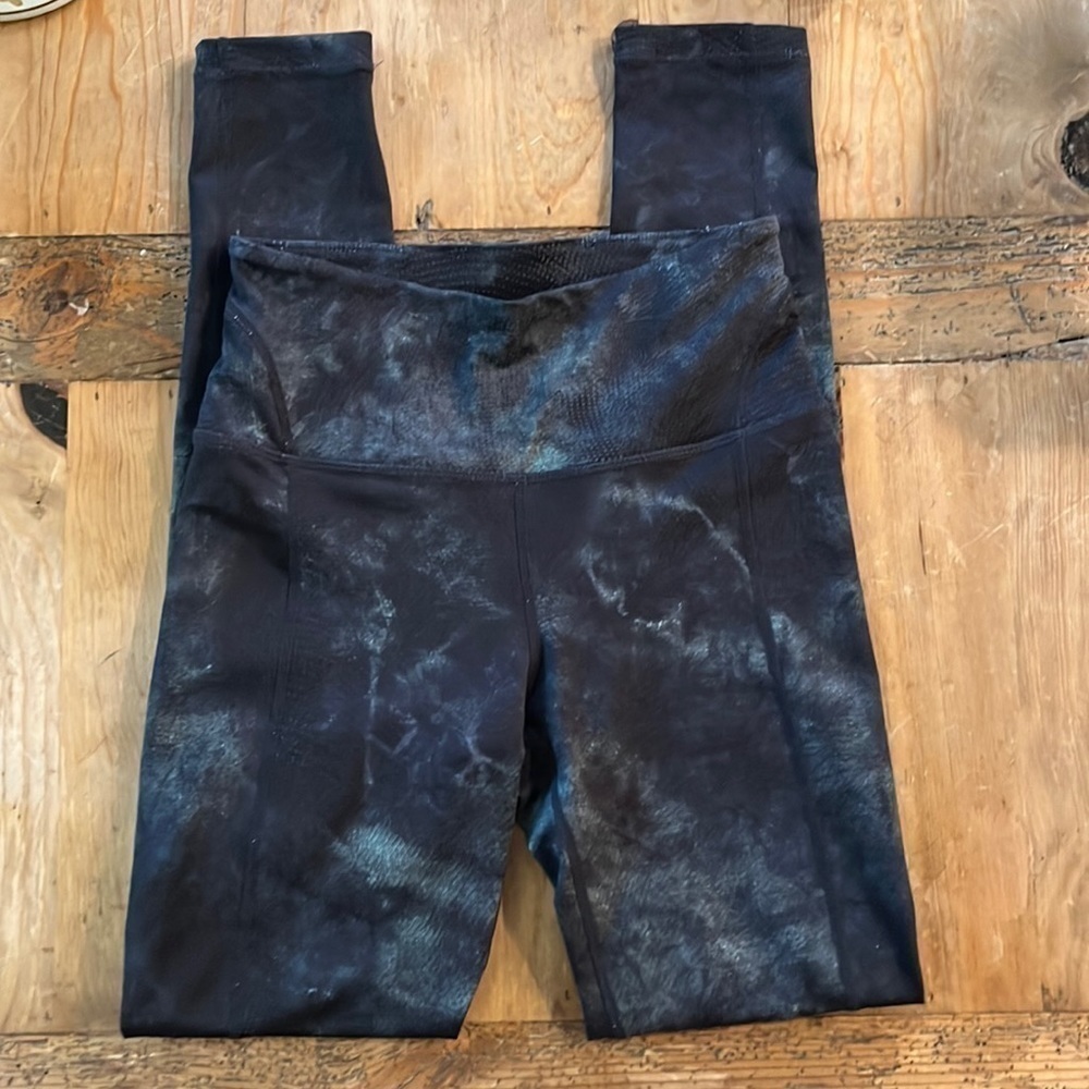 𝅺FREE People Movement Good Karma Soft Green/black Tie Dye Yoga Leggings XS